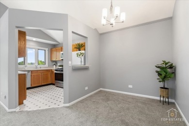 Charming Upper-Floor Townhouse with Golf Course Views! Welcome on Fox Run Golf Links in Illinois - for sale on GolfHomes.com, golf home, golf lot