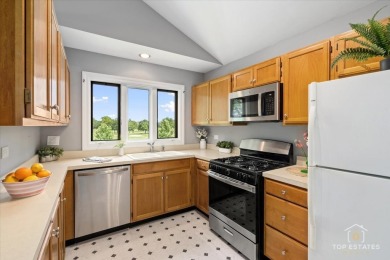Charming Upper-Floor Townhouse with Golf Course Views! Welcome on Fox Run Golf Links in Illinois - for sale on GolfHomes.com, golf home, golf lot