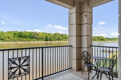 Exquisite Waterfront Condo in the Cascades - Sophisticated 3 Bed on Cascades Golf Club in Texas - for sale on GolfHomes.com, golf home, golf lot