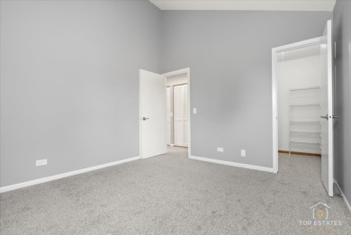 Charming Upper-Floor Townhouse with Golf Course Views! Welcome on Fox Run Golf Links in Illinois - for sale on GolfHomes.com, golf home, golf lot