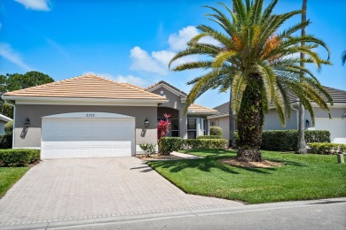 Charming Single-Family Home - This well-maintained 3-bedroom on Monarch Country Club in Florida - for sale on GolfHomes.com, golf home, golf lot