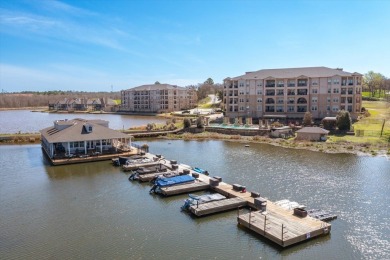 Exquisite Waterfront Condo in the Cascades - Sophisticated 3 Bed on Cascades Golf Club in Texas - for sale on GolfHomes.com, golf home, golf lot