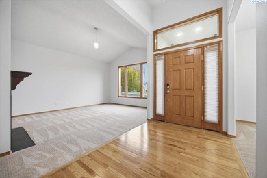 MLS# 288805 Beautiful Custom Home located in Kennewick. Nestled on Canyon Lakes Golf Course in Washington - for sale on GolfHomes.com, golf home, golf lot