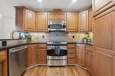 MLS# 288811 Experience elevated living in this remarkable on Columbia Point Golf Course in Washington - for sale on GolfHomes.com, golf home, golf lot