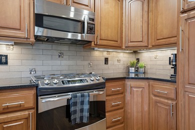 MLS# 288811 Experience elevated living in this remarkable on Columbia Point Golf Course in Washington - for sale on GolfHomes.com, golf home, golf lot