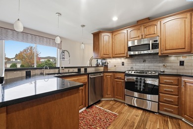 MLS# 288811 Experience elevated living in this remarkable on Columbia Point Golf Course in Washington - for sale on GolfHomes.com, golf home, golf lot