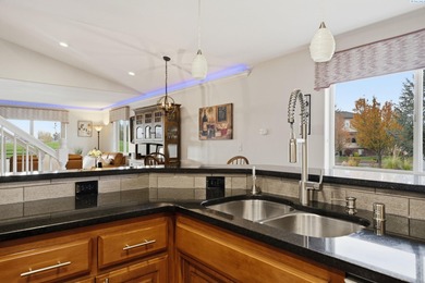 MLS# 288811 Experience elevated living in this remarkable on Columbia Point Golf Course in Washington - for sale on GolfHomes.com, golf home, golf lot