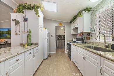 Beautiful 2 Bedroom, 2 Bath Home in 55+ Murrieta Hot Springs - on The Golf Club At Rancho California in California - for sale on GolfHomes.com, golf home, golf lot