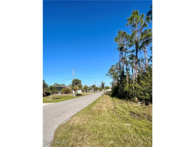 This gorgeous Corner lot located in South Gulf Cove is waiting on Rotonda Golf and Country Club - Long Marsh  in Florida - for sale on GolfHomes.com, golf home, golf lot