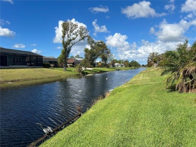 Under contract-accepting backup offers. NEWLY UPDATED, FRESH on Pinemoor West Golf Club in Florida - for sale on GolfHomes.com, golf home, golf lot