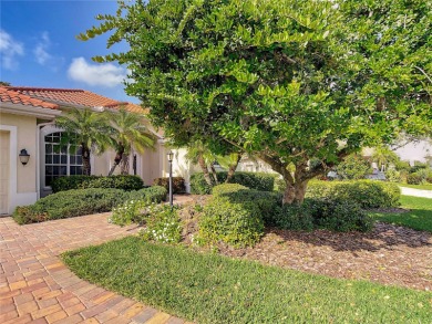 Looking for a spacious functional home for entertaining friends on The Venice Golf and Country Club in Florida - for sale on GolfHomes.com, golf home, golf lot