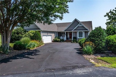 Meticulously maintained home located in desirable Hills Quarters on King Carter Golf Course in Virginia - for sale on GolfHomes.com, golf home, golf lot