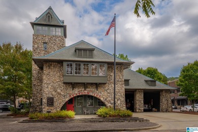 Welcome Home to 34 Abbott Square!! A fabulous opportunity in the on Shoal Creek Golf Course in Alabama - for sale on GolfHomes.com, golf home, golf lot