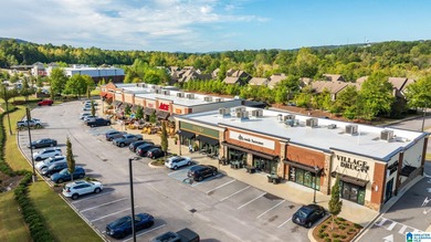Welcome Home to 34 Abbott Square!! A fabulous opportunity in the on Shoal Creek Golf Course in Alabama - for sale on GolfHomes.com, golf home, golf lot