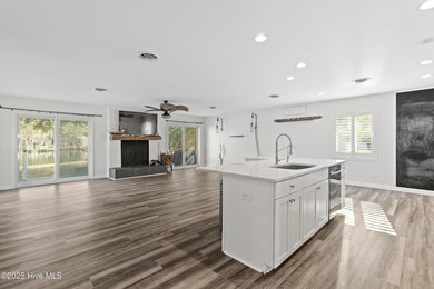 Seller is offering a $7,000 allowance!! Motivated seller! on Harbour Point Golf Club in North Carolina - for sale on GolfHomes.com, golf home, golf lot