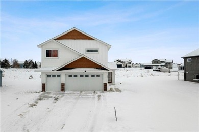 Gorgeous newer built home in the highly sought after Waters Edge on Territory Golf Club in Minnesota - for sale on GolfHomes.com, golf home, golf lot