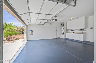 This stunning 2-bedroom, 2-bathroom home with office is located on Sundance Golf Club in Arizona - for sale on GolfHomes.com, golf home, golf lot