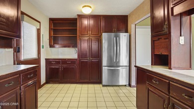 CURRENTLY UNDER CONTRACT, SELLER WILL CONSIDER BACKUP OFFERS on Bay Point Resort Golf Club in Florida - for sale on GolfHomes.com, golf home, golf lot