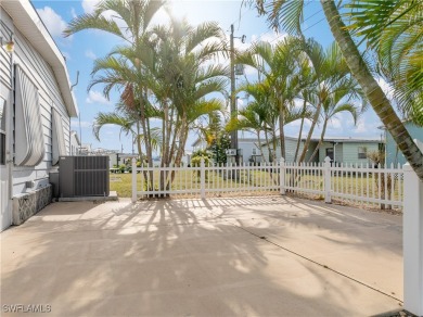Buyer backed out their loss your gain!!!!!! Show-Stopping Home on Six Lakes Country Club in Florida - for sale on GolfHomes.com, golf home, golf lot