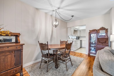 Enjoy low-maintenance golf course living on the 9th green of the on Tri-City Country Club in Washington - for sale on GolfHomes.com, golf home, golf lot