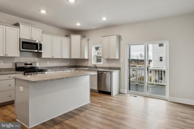 READY NOW!  END UNIT BAYLOR WITH DECK & 3RD BATHROOM!  Move in on Plantation Lakes Golf and Country Club in Delaware - for sale on GolfHomes.com, golf home, golf lot