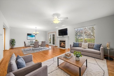 Absolutely lovely townhome in Swanbrooke of Prestbury invites on Bliss Creek Golf Club in Illinois - for sale on GolfHomes.com, golf home, golf lot