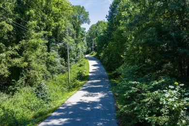 PRICE REDUCTION: End of Summer Sale, 30 days - 30 days to close! on White Plains Golf Course in Tennessee - for sale on GolfHomes.com, golf home, golf lot