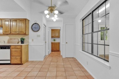 Welcome to this Traditional 3 bedroom, 2 bathroom home nestled on Hide-A-Way Lake Golf Course in Texas - for sale on GolfHomes.com, golf home, golf lot