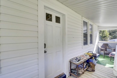 Wonderfully located duplex in the Woodland Shores/Riverland on Charleston Municipal Golf Course in South Carolina - for sale on GolfHomes.com, golf home, golf lot