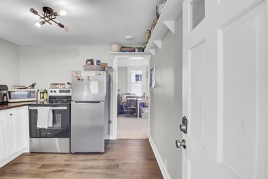 Wonderfully located duplex in the Woodland Shores/Riverland on Charleston Municipal Golf Course in South Carolina - for sale on GolfHomes.com, golf home, golf lot