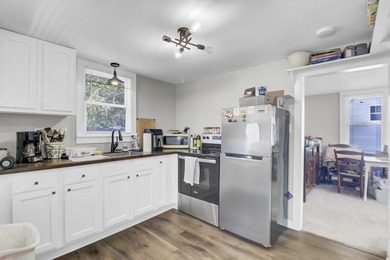 Wonderfully located duplex in the Woodland Shores/Riverland on Charleston Municipal Golf Course in South Carolina - for sale on GolfHomes.com, golf home, golf lot