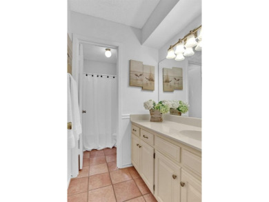 Welcome to this Traditional 3 bedroom, 2 bathroom home nestled on Hide-A-Way Lake Golf Course in Texas - for sale on GolfHomes.com, golf home, golf lot