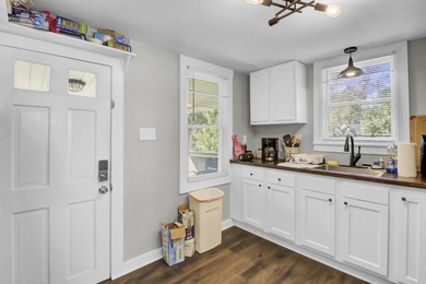 Wonderfully located duplex in the Woodland Shores/Riverland on Charleston Municipal Golf Course in South Carolina - for sale on GolfHomes.com, golf home, golf lot