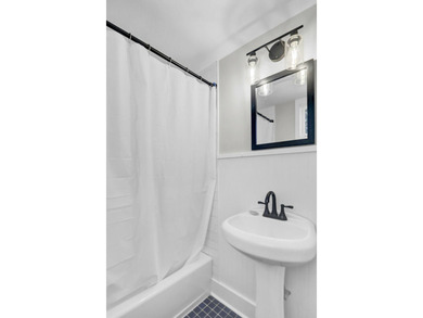 Wonderfully located duplex in the Woodland Shores/Riverland on Charleston Municipal Golf Course in South Carolina - for sale on GolfHomes.com, golf home, golf lot