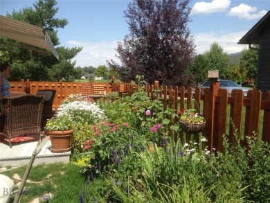 What a great opportunity! A beautiful SINGLE LEVEL end unit on Bridger Creek Golf Course in Montana - for sale on GolfHomes.com, golf home, golf lot