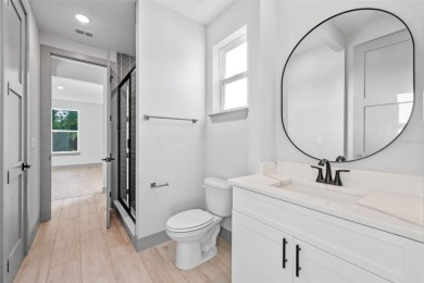 Under contract-accepting backup offers. BACK ON THE MARKET - on Dubsdread Golf Course in Florida - for sale on GolfHomes.com, golf home, golf lot