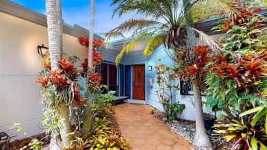 Charming and impeccably maintained 2-bedroom, 2-bath townhouse on Jim McLean Signature Course in Florida - for sale on GolfHomes.com, golf home, golf lot