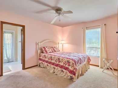 Rare opportunity in Marlwood Estates at PGA National! This on  in Florida - for sale on GolfHomes.com, golf home, golf lot