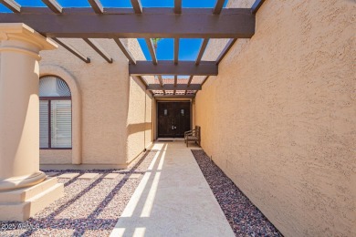 Charming 3-bedroom Alameda Model Home in 55+Community with on Cottonwood Country Club in Arizona - for sale on GolfHomes.com, golf home, golf lot