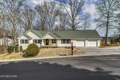 TOTALLY REMODELED - BETTER THAN NEW.  All the creaks & squeaks a on Toqua Golf Course - Loudon County in Tennessee - for sale on GolfHomes.com, golf home, golf lot