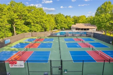 The Luxe Bear Retreat

A 6,150 sq. ft. luxury mountain estate on Bent Tree Golf Course in Georgia - for sale on GolfHomes.com, golf home, golf lot