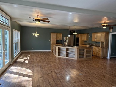 CUSTOM GOLF COURSE HOME on 2 replatted lots, on Indian Hills on Indian Hills Country Club in Arkansas - for sale on GolfHomes.com, golf home, golf lot