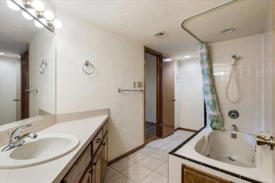 Don't miss out on this opportunity to own a condo in Lawton on Lawton Country Club in Oklahoma - for sale on GolfHomes.com, golf home, golf lot