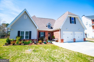 Looking for a wonderful and comfortable home situated on a on Oak Mountain Championship Golf Club in Georgia - for sale on GolfHomes.com, golf home, golf lot