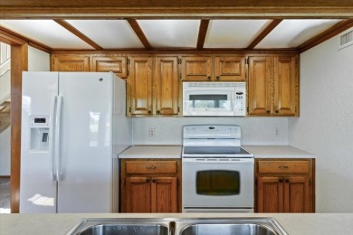 Don't miss out on this opportunity to own a condo in Lawton on Lawton Country Club in Oklahoma - for sale on GolfHomes.com, golf home, golf lot