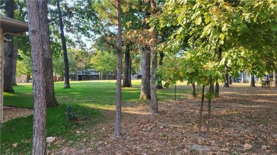 This beautifully made home right on the golf course is a on Holiday Island Golf Course in Arkansas - for sale on GolfHomes.com, golf home, golf lot