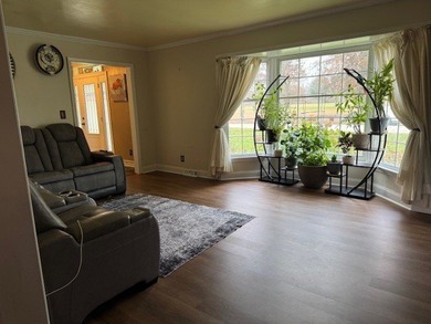 Beautiful home in Lake Shore Country Club District over looking on Lake Shore Country Club in Pennsylvania - for sale on GolfHomes.com, golf home, golf lot