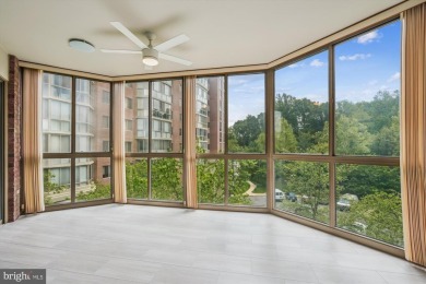 Rare upscale CORNER unit at Vantage Point West, in the popular on Leisure World Golf Club in Maryland - for sale on GolfHomes.com, golf home, golf lot