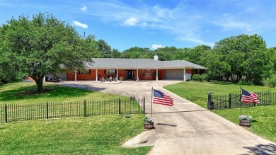 1246 Kiowa Drive West is just what you've been waiting for! on Lake Kiowa Golf Course in Texas - for sale on GolfHomes.com, golf home, golf lot