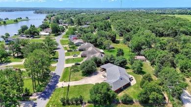 1246 Kiowa Drive West is just what you've been waiting for! on Lake Kiowa Golf Course in Texas - for sale on GolfHomes.com, golf home, golf lot